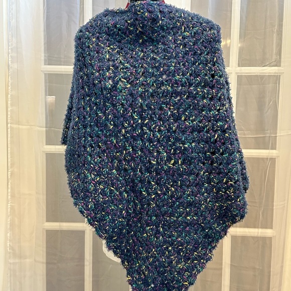 Hand Crocheted Shawl - Picture 4 of 5
